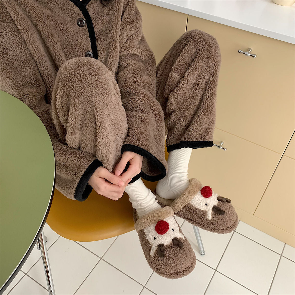 Cute cartoon home indoor plush shoes women's new Christmas elk winter warm confinement cotton slippers women